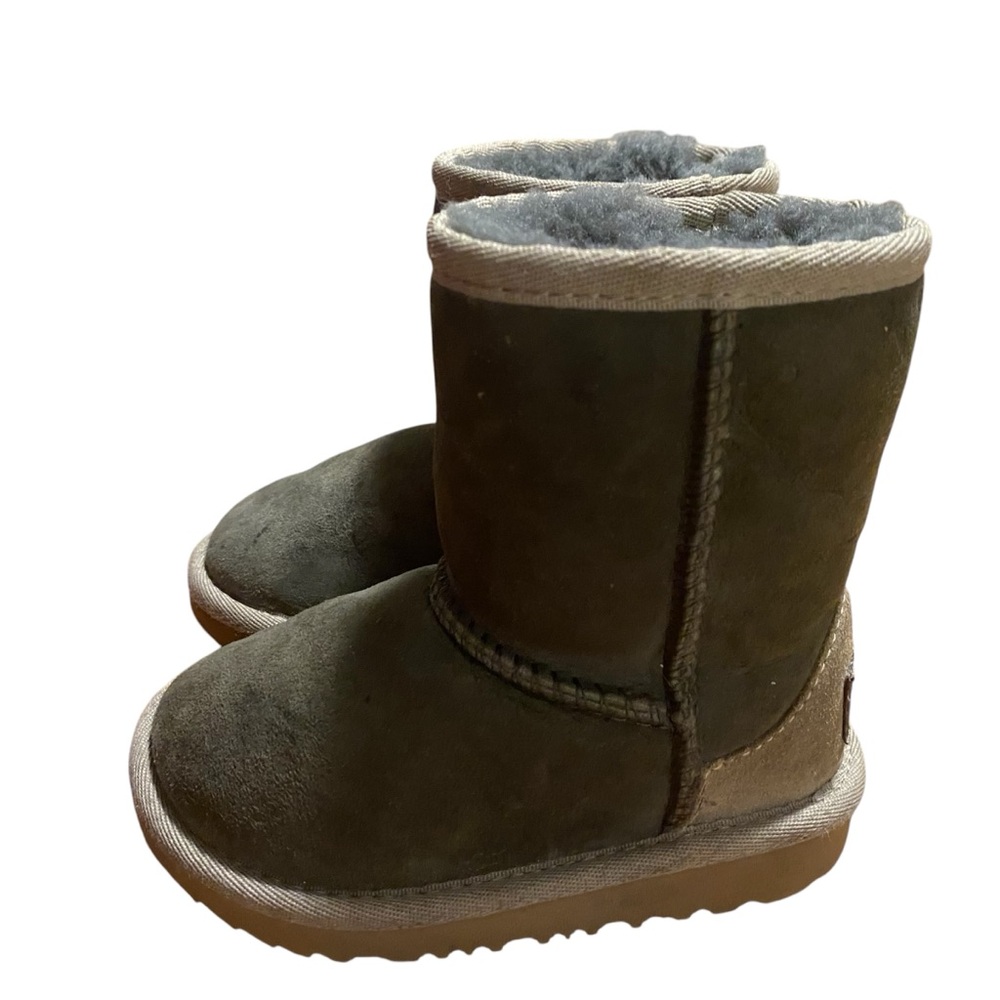 Toddler girl Uggs.